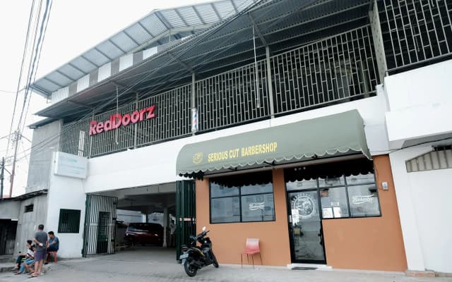 RedDoorz near Tugu Pers Jambi