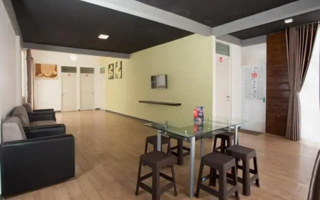 RedDoorz Near Museum Angkut Batu 2