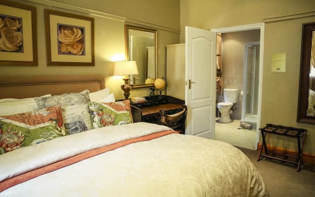Riverside Lodge