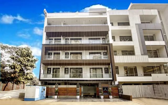 360 Degree Hotel Medicity