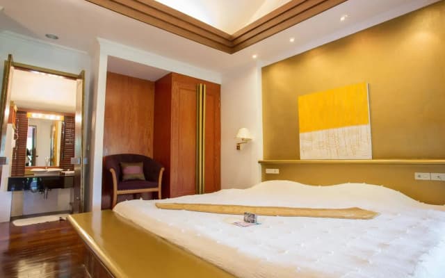 J Valley Resort