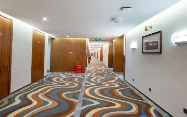 James Joyce Coffetel Hotel (Shijiazhuang Xingtang Longzhou Park)