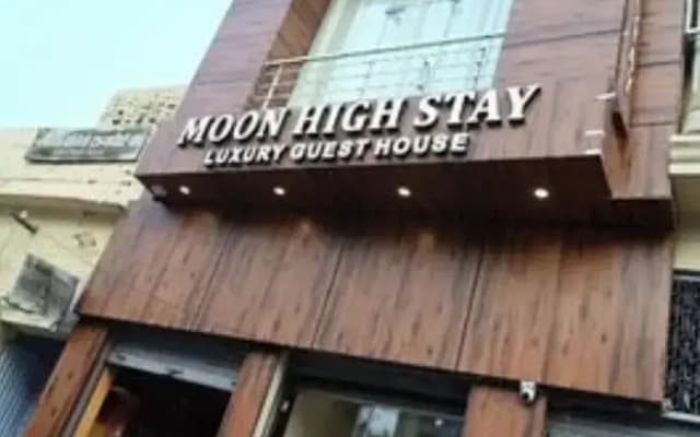 Moon High Stay
