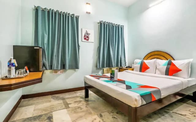 FabExpress Santhi Inn