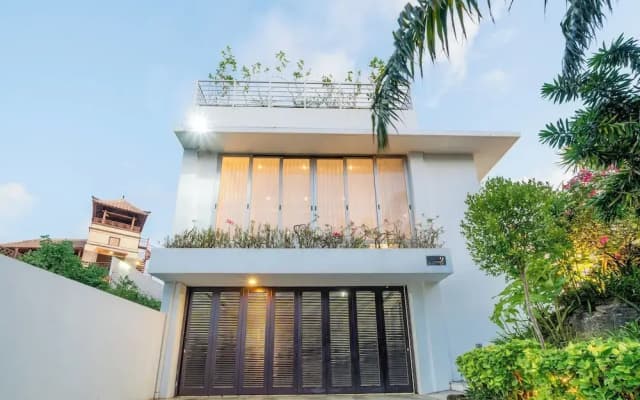 Maestro Bay View Villa
