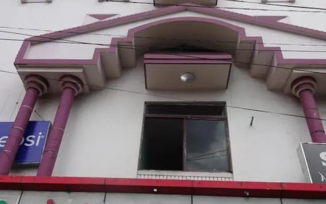 Hotel Ajatsatru