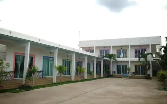 Baanchomjan @ Suanphung