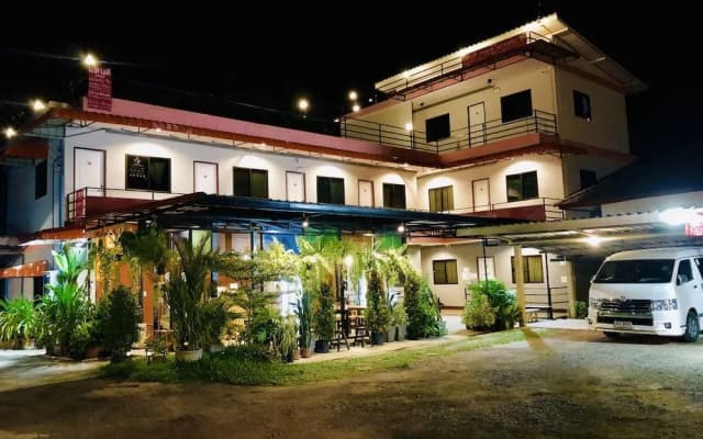 Sandee Place Mountain View Chomthong