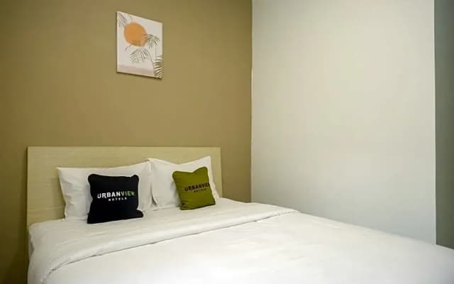 Urbanview Hotel MS Rooms Inn Simpang Lima