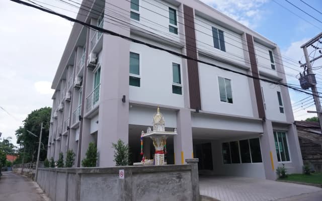 Nan Panwa Hotel