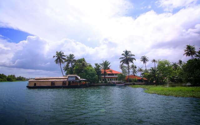 Green Palace Ayurveda Resort