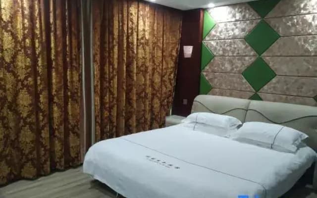 Yiwu boguan business hotel