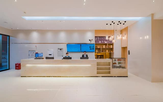 City Comfort Inn