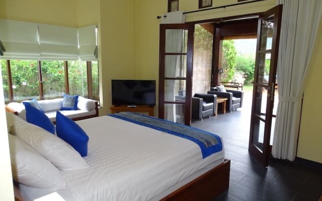 Bale Solah Lombok Holiday Resort