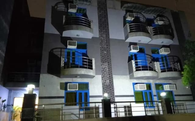 Live Inn Hotel sector 45