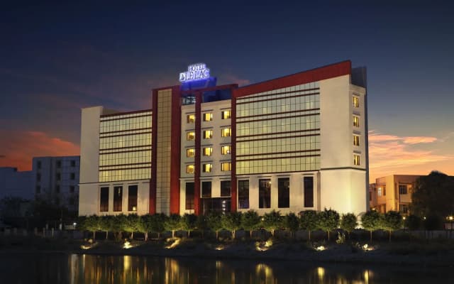 Le Lac Sarovar Portico Ranchi