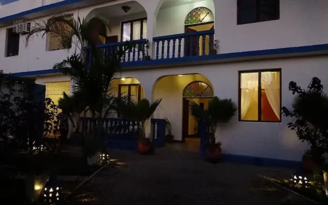 Zanzibar Airport Palace
