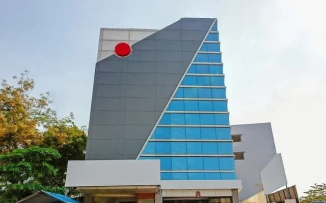 Hotel Maruthi Residency Inn & Restaurant