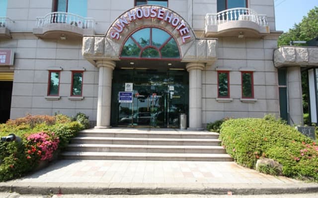 Sun House
