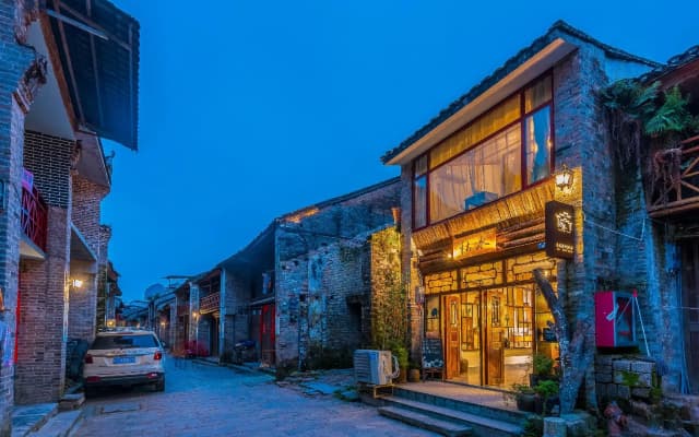 Yangshuo Autumn Inn