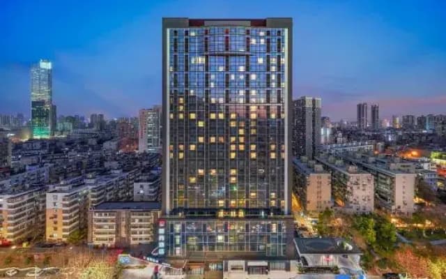 Radisson RED Wuhan Jianghan Road