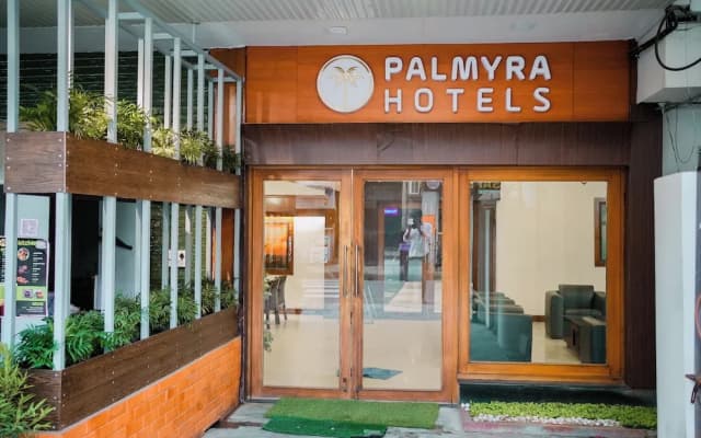 Hotel Palmyra Grand Inn