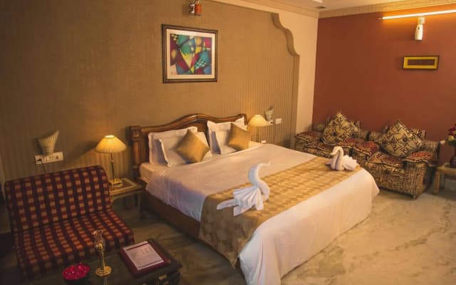 Hotel Meenakshi Udaipur