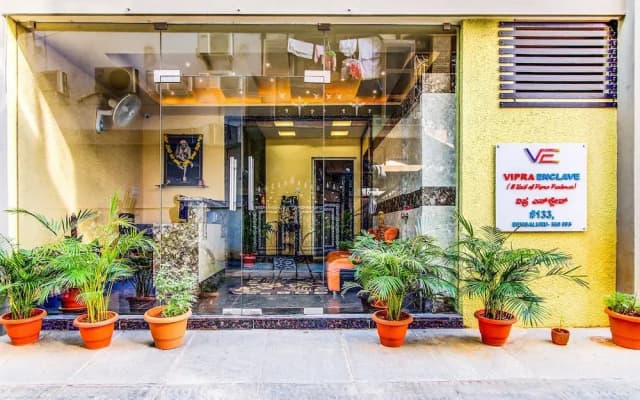 FabHotel Emara Boutique - Near Koramangala