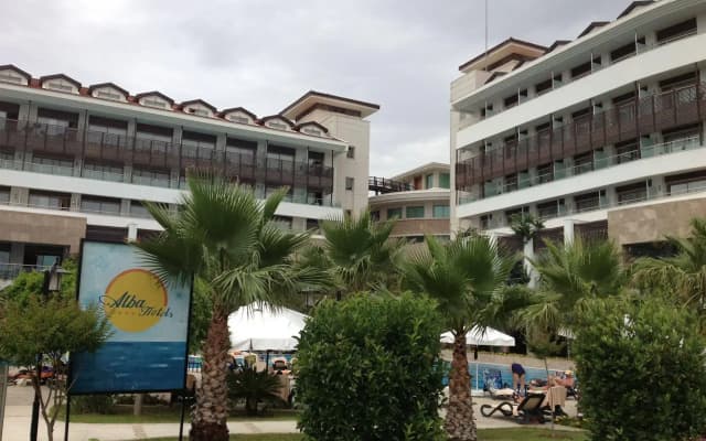 Alba Royal Hotel - Ultra All Inclusive - Adults Only 16+