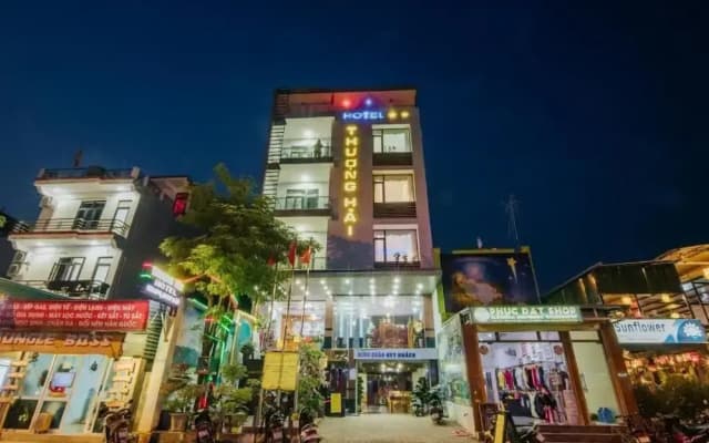 Phong Nha Jasmine Hostel & Roof Top Bar