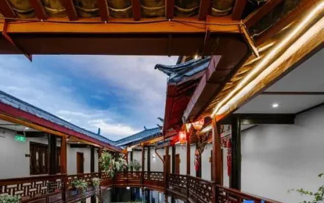Juhe · Holiday | Naxi Courtyard Holiday Cultural and Beautiful Accommodation
