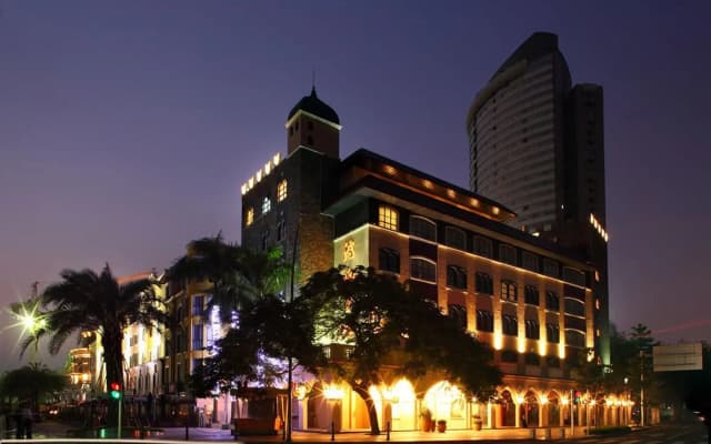 Honlux Apartment