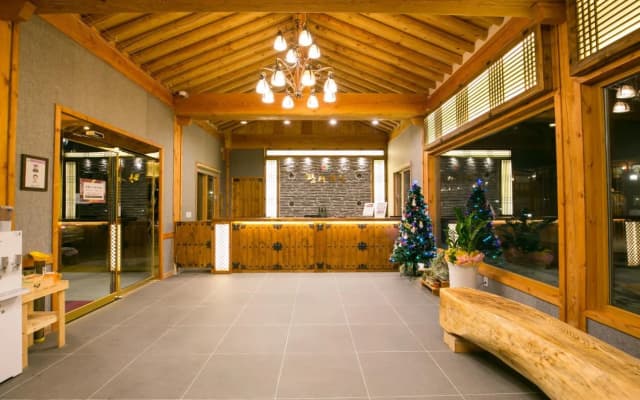 Jeonju Wangyijimil Hanok Hotel