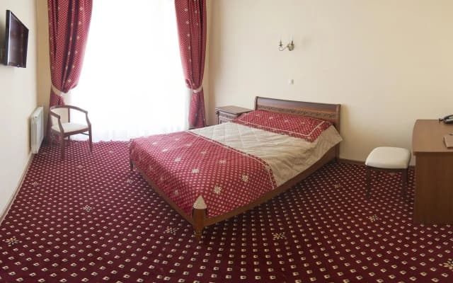 Riviera Hotel