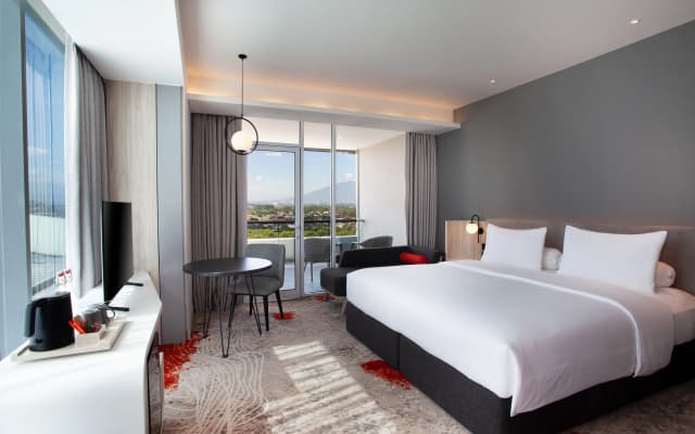 Harris Hotel & Convention Cibinong City Mall Bogor