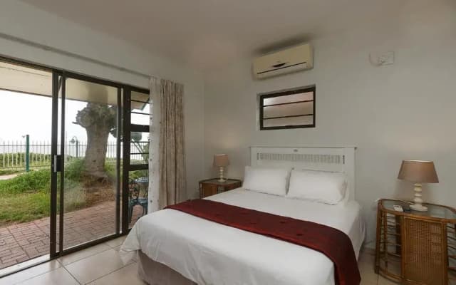 My Den Beach Front Bed & Breakfast & Self Catering