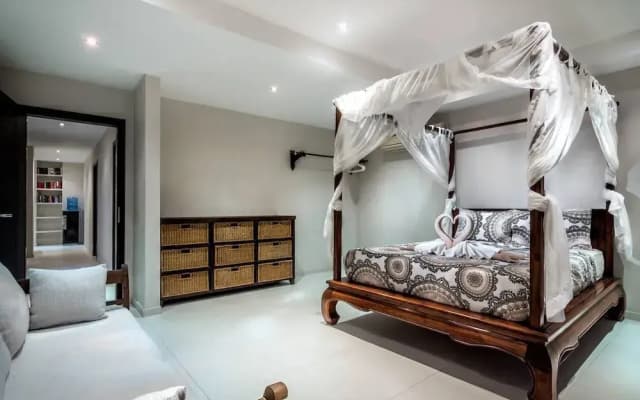Villa Banromyen Siamroyalview 70mtrs to Beach