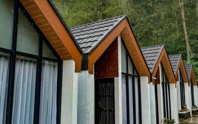 Diyanis Glamping Sekipan Tawangmangu Mitra RedDoorz