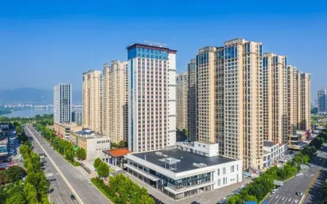 Licheng Huasheng International Hotel (Taiyuan Red Lantern Sports Stadium Branch)