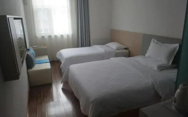 7 Days Hotel Urumqi Kashgar East Road Normal University Branch