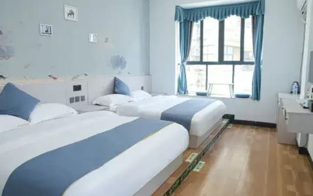 Beihai Haishang Yunxuan Homestay (Yintan Branch)