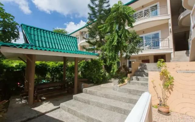 Patong Rai Rom Yen Resort Sha By Zuzu