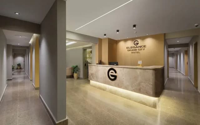 Elegance Grand City Hotel