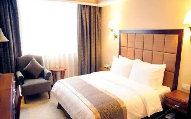 Meishan Hotel (Sansu Temple Wanda Plaza Branch)