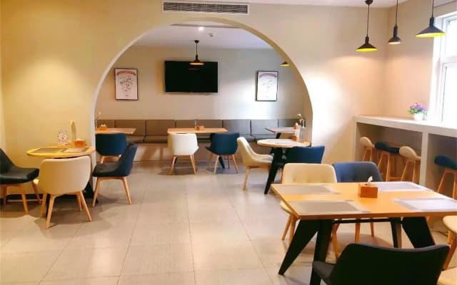 Hanting Hotel Zibo Huantai Zhangbei Road