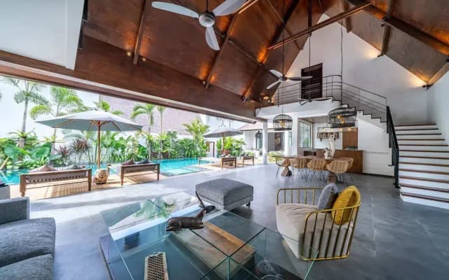 Exclusive Villas Complex, 8 BR, Canggu With Staff