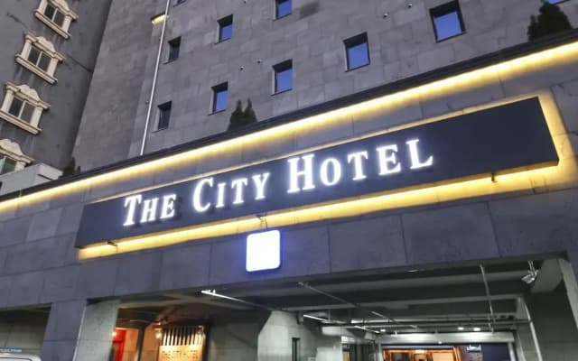 The City Hotel