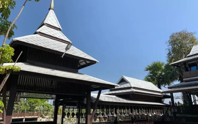 Bantunglom Resort