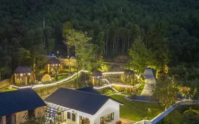 Anji Sanjian Laowu Homestay (Yucun Liangshan Dazhuhai Branch)