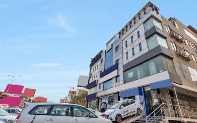 Capital O 12384 Hotel Rudra Grand